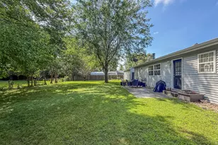 810 N 4th St, Saint John, IL 61873 - Photo 41