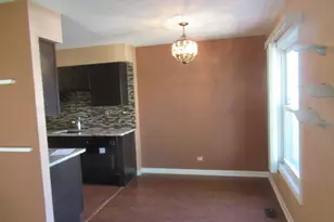 2214 Brittany Ct, Schaumburg, IL 60194 - Photo 5