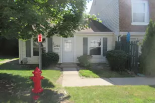 2214 Brittany Ct, Schaumburg, IL 60194 - Photo 1