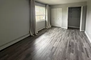 16W486 Lake Dr, Willowbrook, IL 60527 - Photo 7