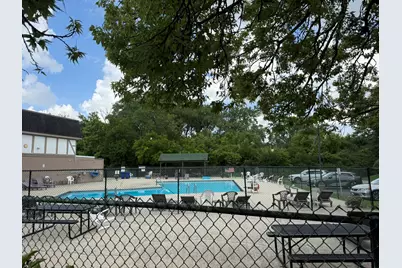 16W486 Lake Drive #201, Willowbrook, IL 60527 - Photo 13