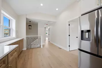 9243 S Francisco Avenue, Evergreen Park, IL 60805 - Photo 15