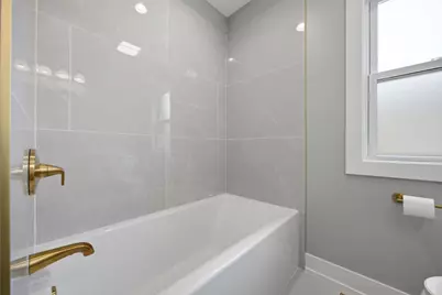 9243 S Francisco Avenue, Evergreen Park, IL 60805 - Photo 17