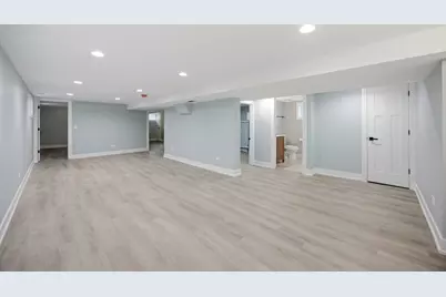 9243 S Francisco Avenue, Evergreen Park, IL 60805 - Photo 33