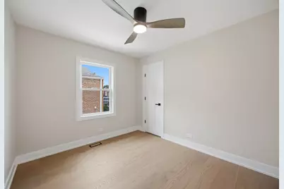 9243 S Francisco Avenue, Evergreen Park, IL 60805 - Photo 19