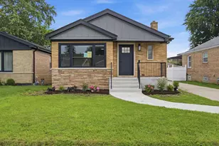 9243 S Francisco Ave, Evergreen Park, IL 60805 - Photo 3