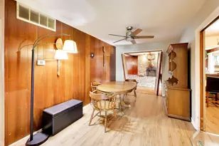 75 Ridgewood Rd, Elk Grove Village, IL 60007 - Photo 5