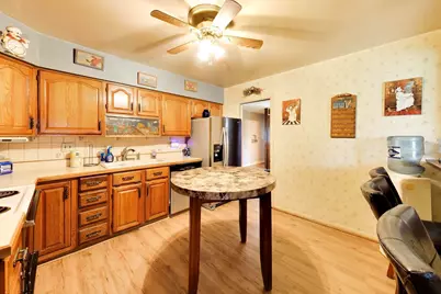 75 Ridgewood Road, Elk Grove Village, IL 60007 - Photo 9