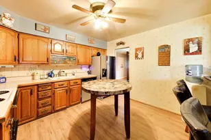 75 Ridgewood Rd, Elk Grove Village, IL 60007 - Photo 9