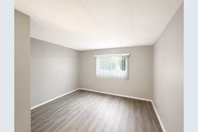 3850 S Parkway Drive #1G, Northbrook, IL 60062 - Photo 5