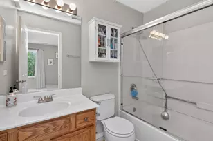 2940 Stonewater Dr, Naperville, IL 60564 - Photo 15