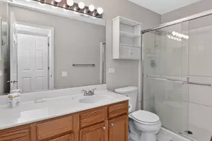 2940 Stonewater Dr, Naperville, IL 60564 - Photo 13