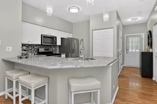 2940 Stonewater Dr, Naperville, IL 60564 - Photo 7
