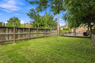 7120 W Highland Avenue, Chicago, IL 60631 - Photo 35