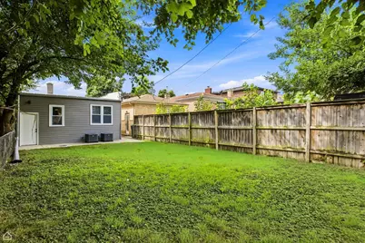 7120 W Highland Avenue, Chicago, IL 60631 - Photo 39