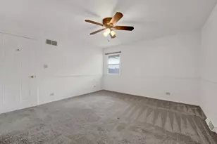 4100 Hudson Dr, Hoffman Estates, IL 60192 - Photo 13