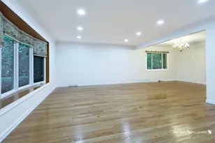 605 W Gilbert Rd, Palatine, IL 60067 - Photo 3