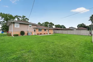 1817 Root St, Crest Hill, IL 60403 - Photo 45