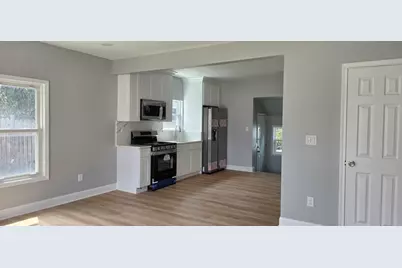 238 N Farnsworth Avenue, Aurora, IL 60505 - Photo 3