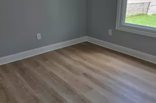 238 N Farnsworth Ave, Aurora, IL 60505 - Photo 5