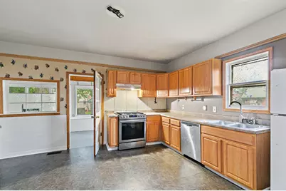 436 W Washington Street, Marengo, IL 60152 - Photo 7