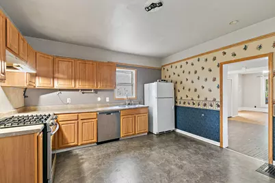 436 W Washington Street, Marengo, IL 60152 - Photo 9