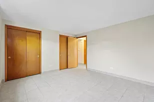 8440 W 95th St, Hickory Hills, IL 60457 - Photo 9