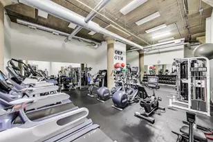 758 N Larrabee St, Chicago, IL 60654 - Photo 27