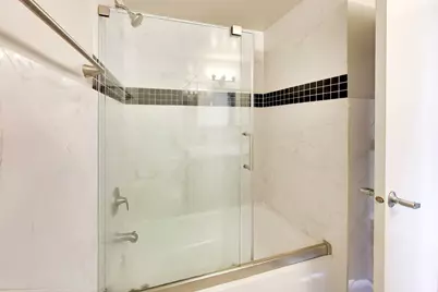 758 N Larrabee Street #630, Chicago, IL 60654 - Photo 17