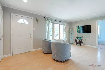 12231 W Bonnie Brook Lane, Beach Park, IL 60087 - Photo 3