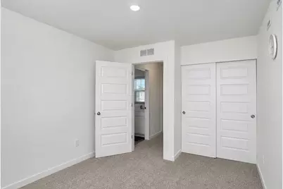 101 Fieldcrest Avenue, Hampshire, IL 60140 - Photo 13