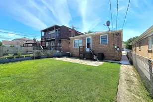 7723 Leclaire Ave, Burbank, IL 60459 - Photo 11