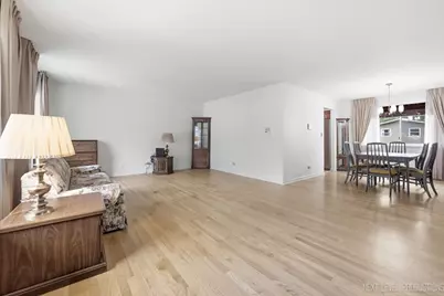627 Maple Avenue, Lisle, IL 60532 - Photo 3