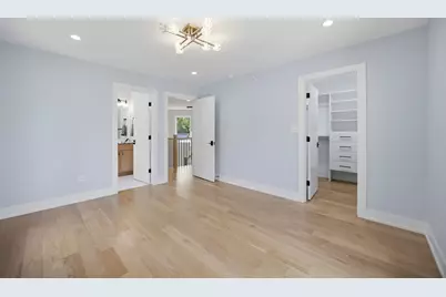 1738 Farwell Avenue, Des Plaines, IL 60018 - Photo 29