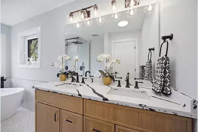 1738 Farwell Avenue, Des Plaines, IL 60018 - Photo 23