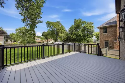 1738 Farwell Avenue, Des Plaines, IL 60018 - Photo 51