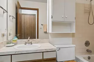 83 Midhurst Ct, Naperville, IL 60565 - Photo 15