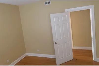 5017 W Montana Street #2, Chicago, IL 60639 - Photo 7
