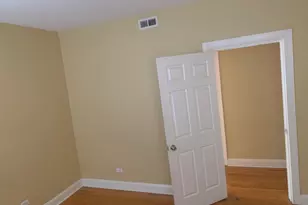 5017 W Montana St, Chicago, IL 60639 - Photo 7