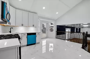 17942 Edwards Ave, Country Club Hills, IL 60478 - Photo 7