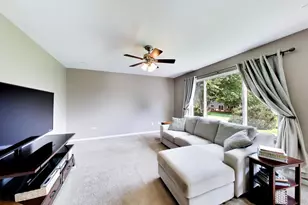2365 Handley Ln, Aurora, IL 60502 - Photo 17
