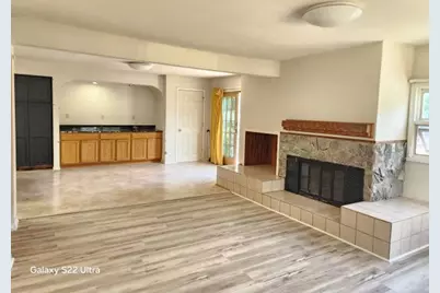 1602 S Highland Avenue, Freeport, IL 61032 - Photo 9