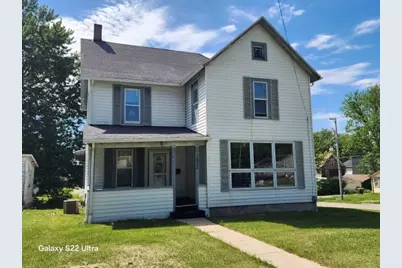 1602 S Highland Avenue, Freeport, IL 61032 - Photo 1
