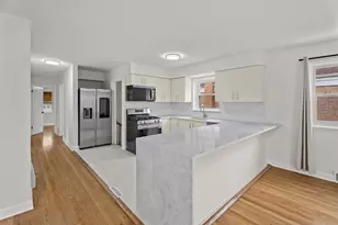14408 S Hoxie Ave, Burnham, IL 60633 - Photo 5