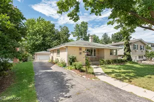 310 Merton Ave, Glen Ellyn, IL 60137 - Photo 1