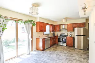 1305 Van St, Elgin, IL 60123 - Photo 15