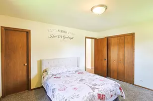 1305 Van St, Elgin, IL 60123 - Photo 17