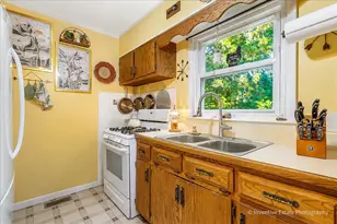 1051 Cottage Pl, Joliet, IL 60436 - Photo 9