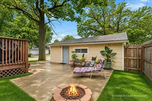 1051 Cottage Pl, Joliet, IL 60436 - Photo 15