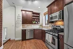 1019 N Marshfield Ave, Chicago, IL 60622 - Photo 11